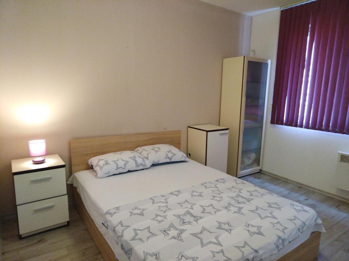 فارنا Cosy Central Apartment المظهر الخارجي الصورة